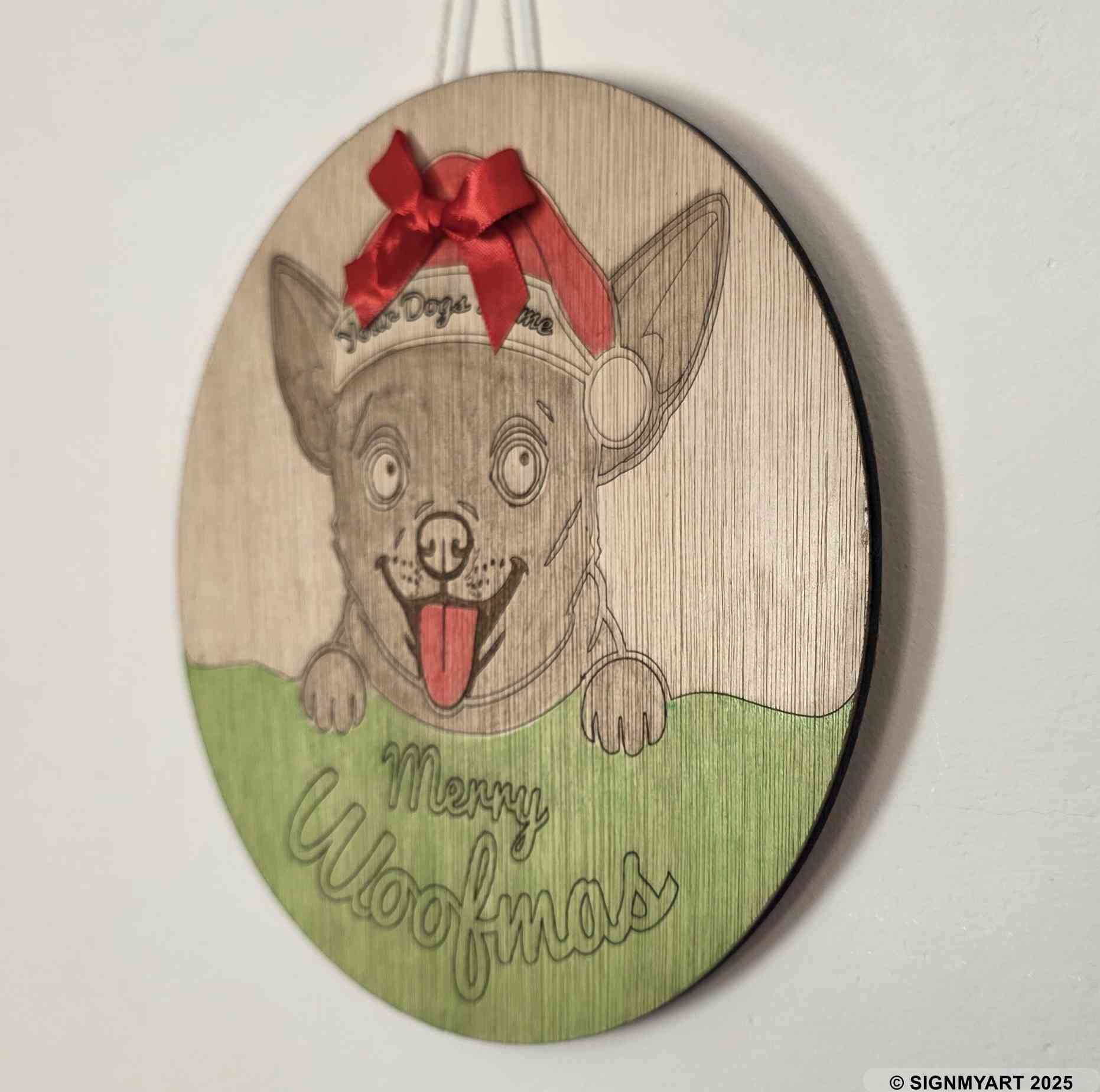 Personalised Merry Woofmas Chihuahua Sign – Custom Dog Name Christmas Bauble Plaque Decoration